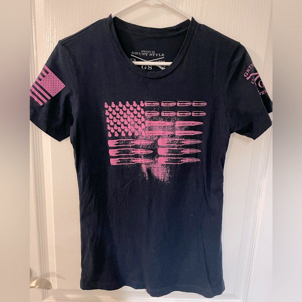 Grunt Style ladies cut navy and pink T-shirt